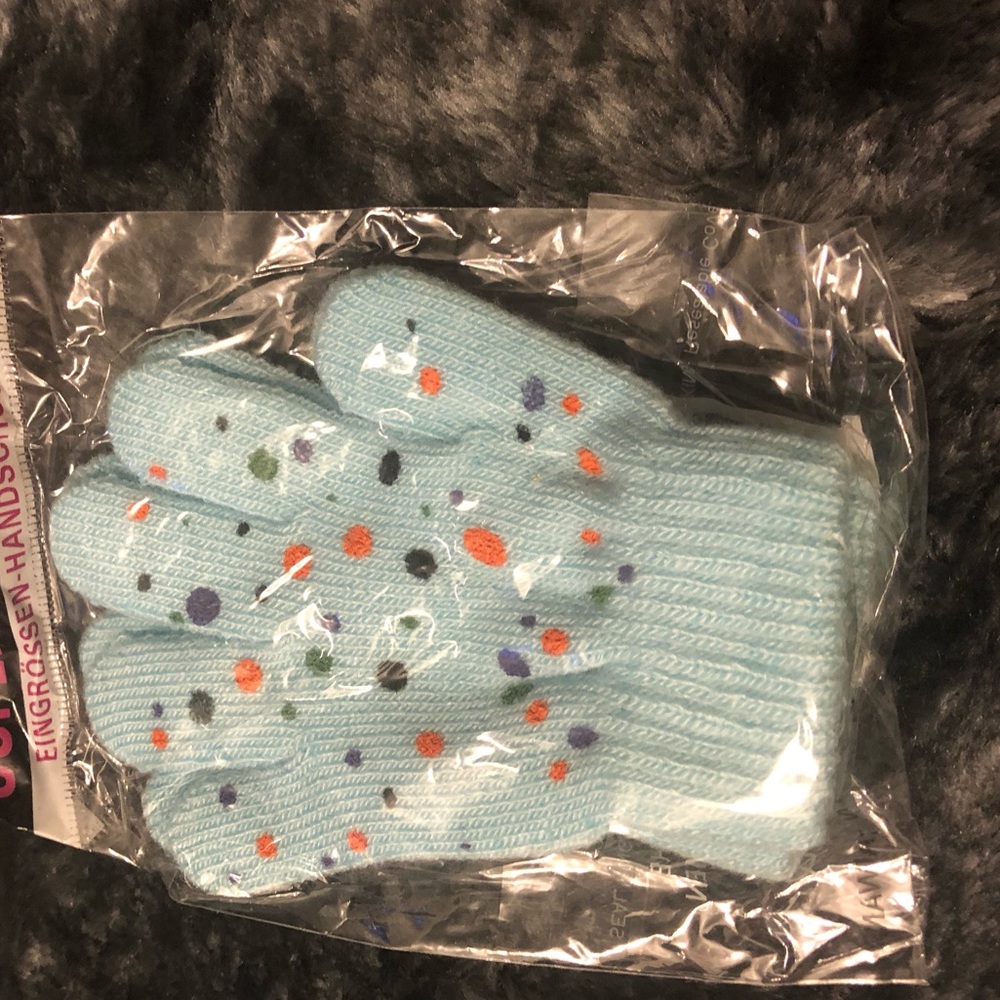 3 pcs/$7 New Kids Gloves Design-Unisex - Picture 6 of 9
